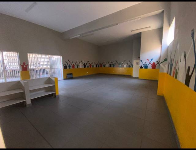 145M² BUILDING TO LET IN RUSTENBURG CENTRAL